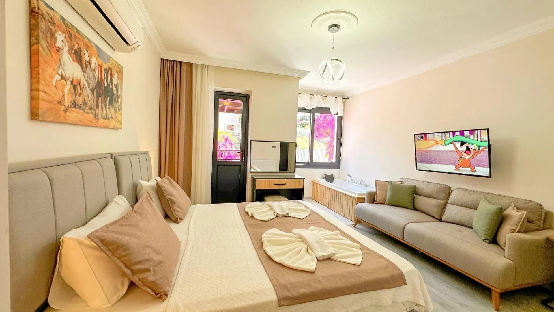 Royalis Boutique Suites 费特希耶