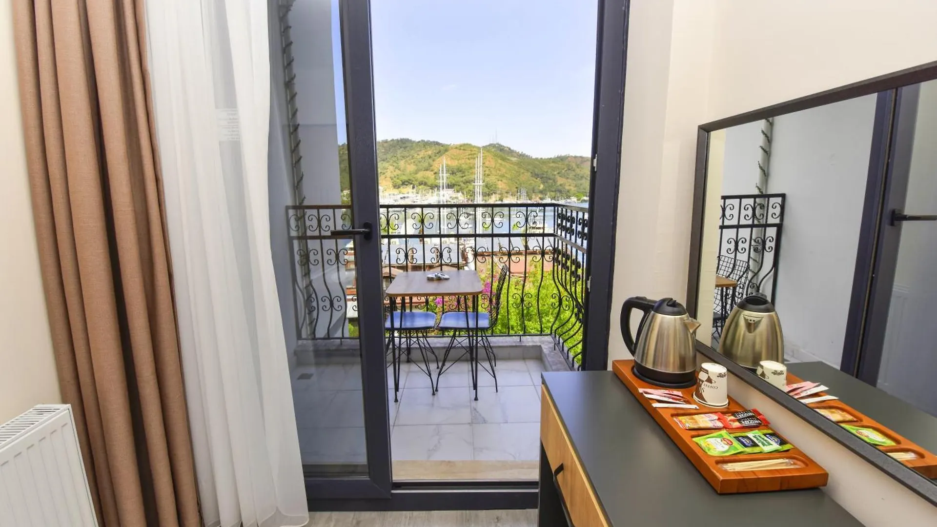 Royalis Boutique Suites 费特希耶