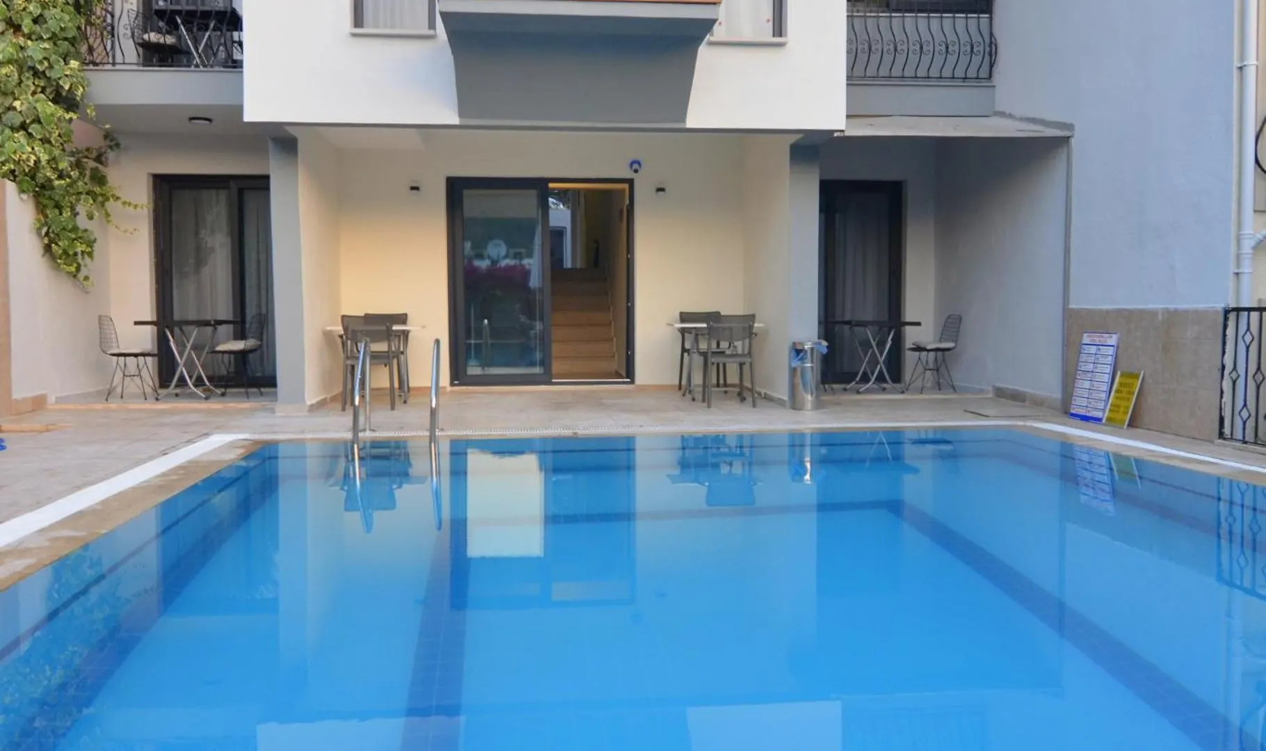 Royalis Boutique Suites 费特希耶 酒店